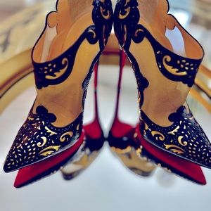 Christian Louboutin slightly new bootie shoe, black and mesh! Worn twice